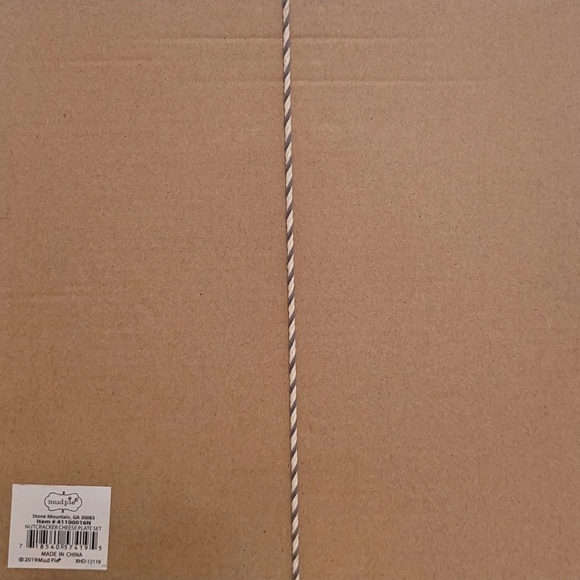 Mud Pie Fa La La Nutcracker Toy Soldier Christmas Cheese Plate - Picture 2 of 3